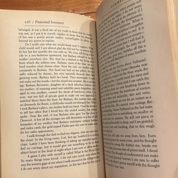 1st Edition 3rd Printing 1987 Scott Turow Presumed Innocent hardcover book - Picture 8 of 11